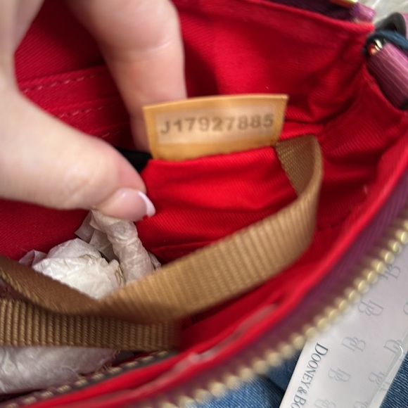 NWT Dooney and Bourke Lexi crossbody in Violet - Picture 7 of 7